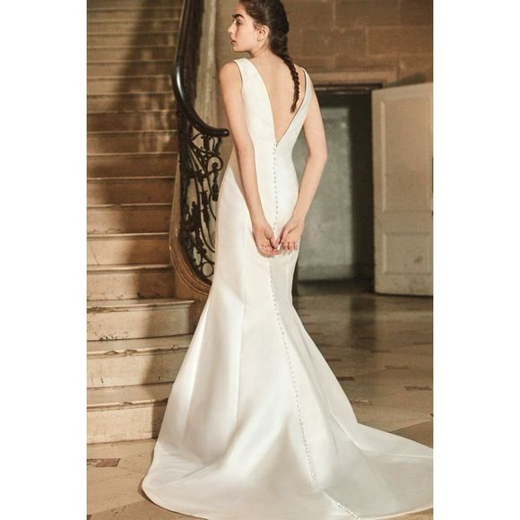 Carolina Herrera Hazel Wedding dress - Picture 2 of 11